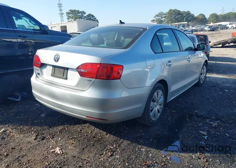 2014 Volkswagen Jetta 1.8T Se from USA, damaged, VIN 3VWD17AJXEM232167